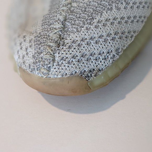 Yeezy Boost 350 v2 sz 11